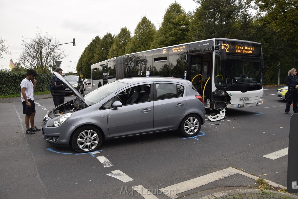 VU Bus Pkw Koeln Porz Gremberghoven Steinstr Konrad Adenauerstr P26.JPG - Miklos Laubert